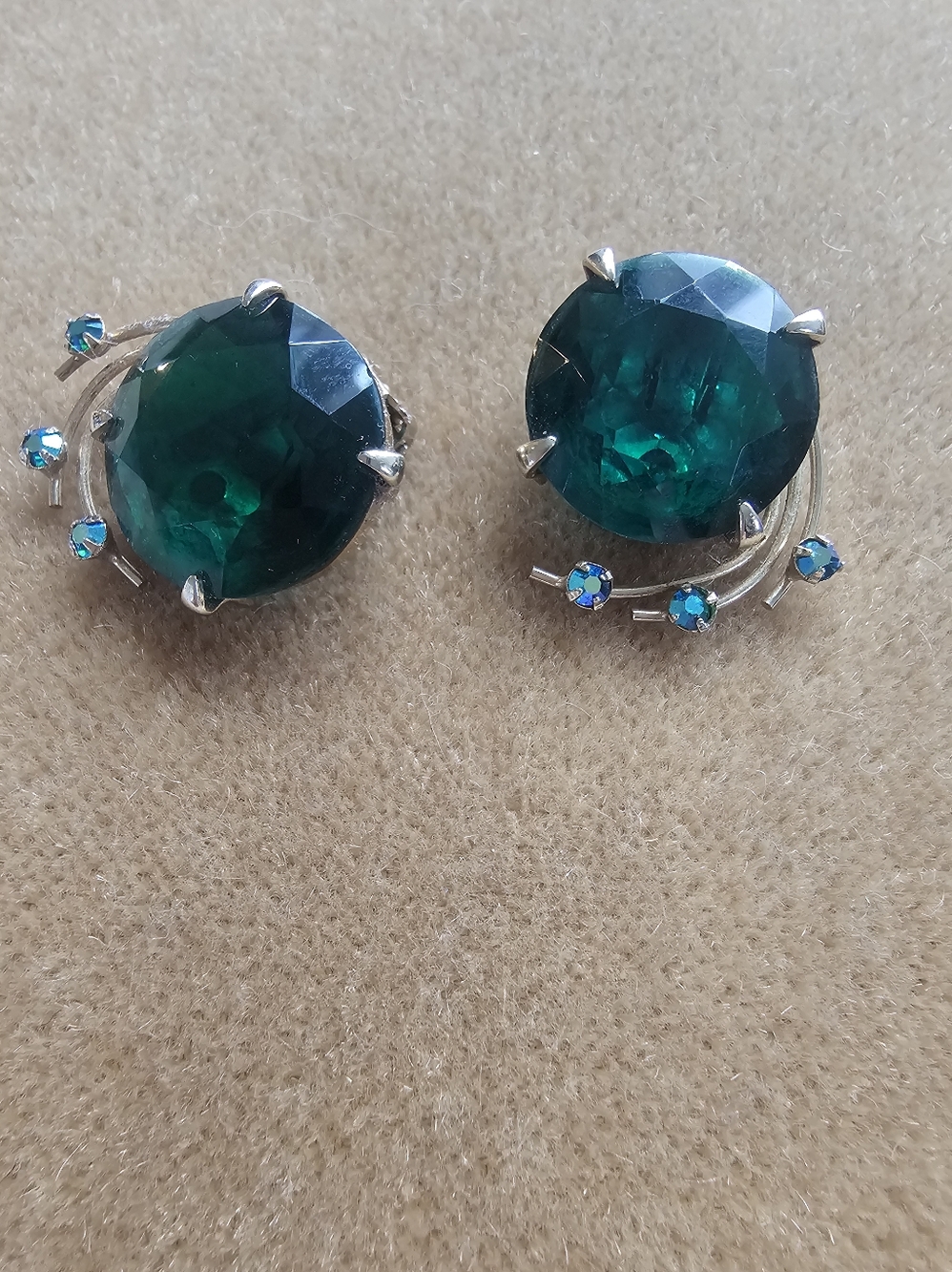 Vintage BERGERE Emerald Green Aurora Borealis Clip On Earrings MCM Statement